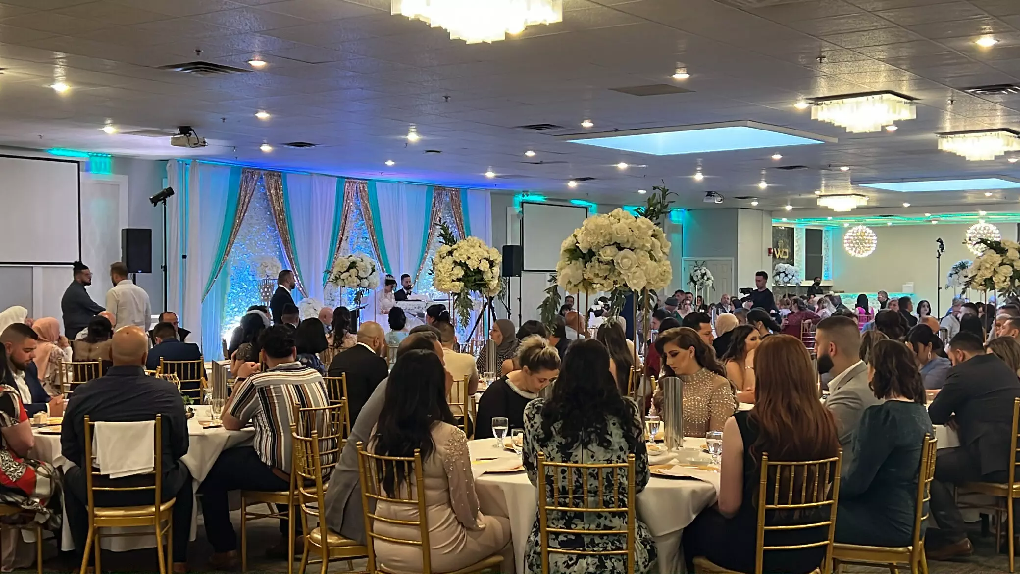 Read more about the article Wedding Party Roles and Responsibilities